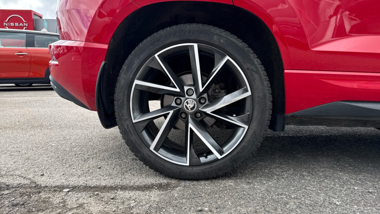 Skoda Karoq 2.0 TDI Sport Line 4x4 5dr Diesel Estate